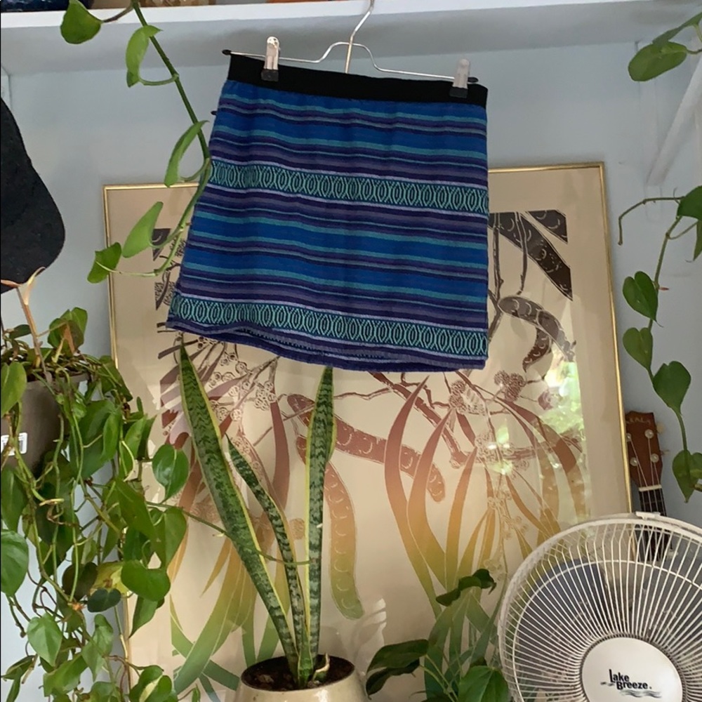 American eagle woven zip back  Baja mini skirt